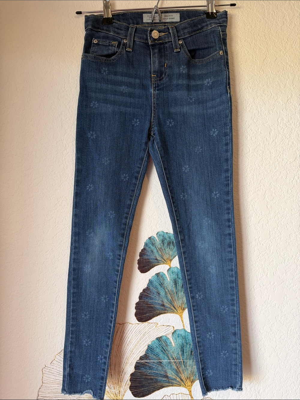 Levi's High Rise Super Skinny Dark Blue Floral-Print Jeans